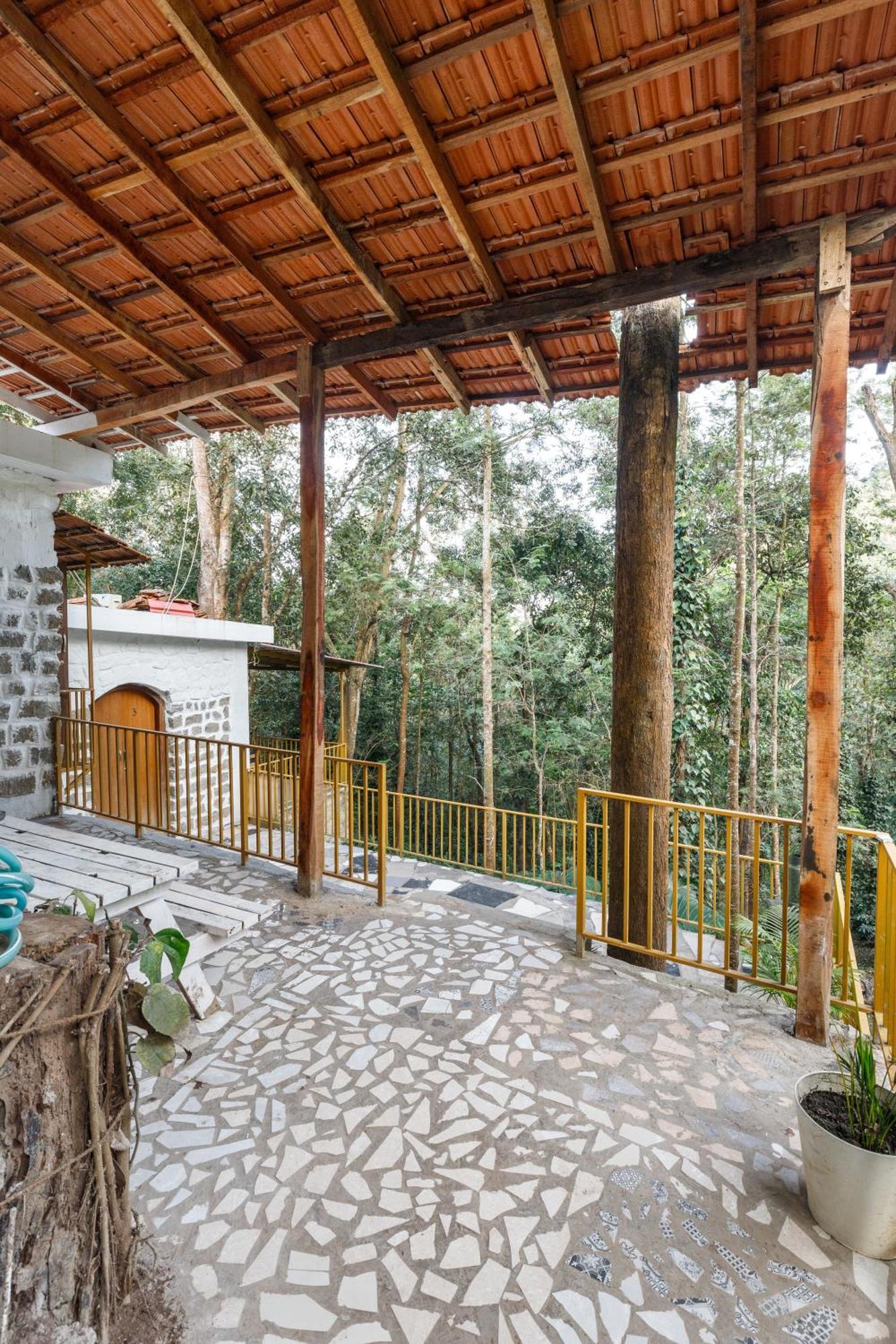 Jungle By Bilwa Estate * Sanivarsante
